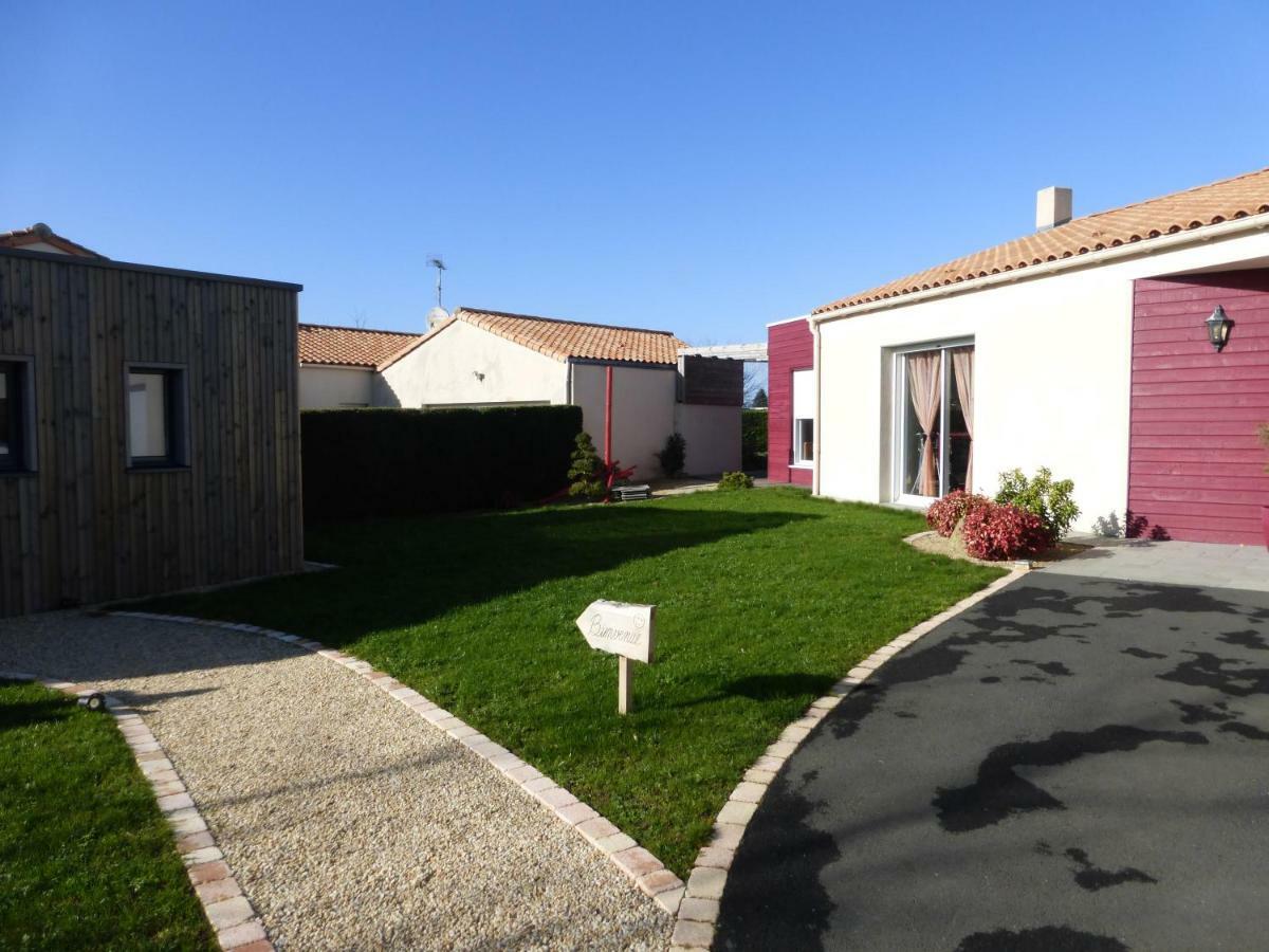 La Cabane Du Bonheur Les Herbiers Exterior foto